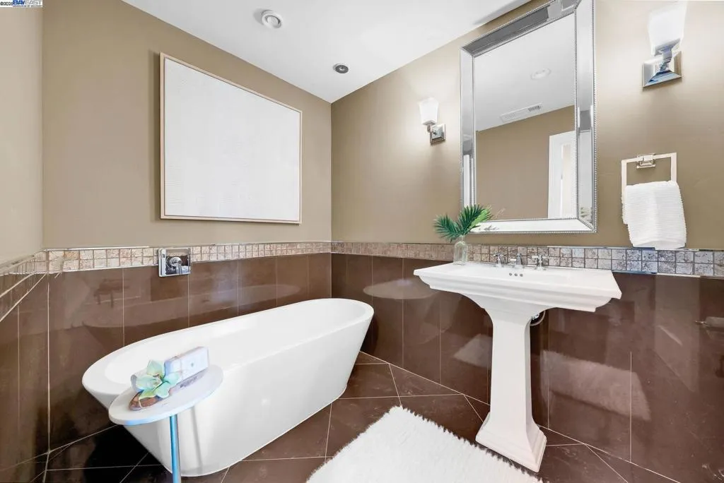 593 Saint George Rd, Danville, California 94526 home-pic-38